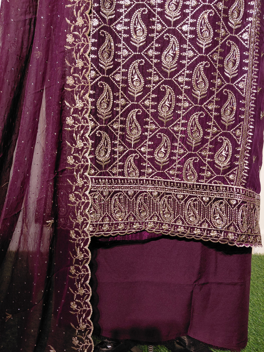 💎 PREMIUM CRUNCHY SILK UNSTITCHED SUIT WITH HEAVY EMBROIDERY WORK & DIAMOND WORK WITH INNER ✨