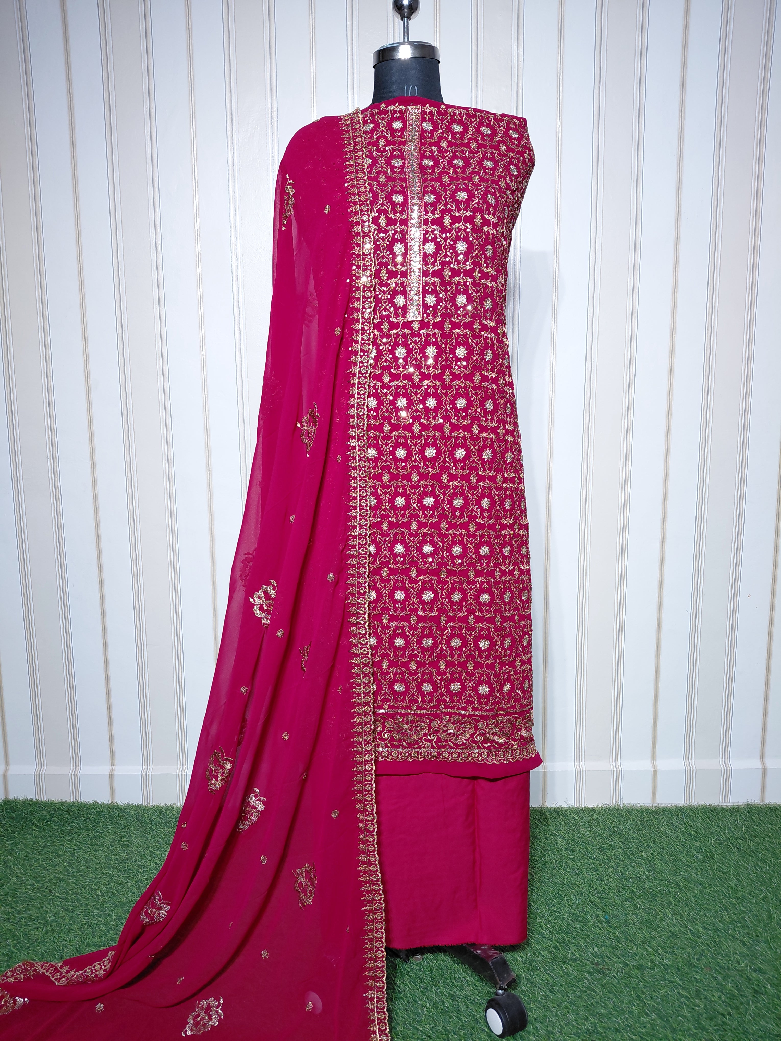 👑 ROYAL PREMIUM HEAVY GEORGETTE PARTY WEAR SUIT WITH BEAUTIFUL SEQUENCE WORK & DESIGNER LOOK ✨