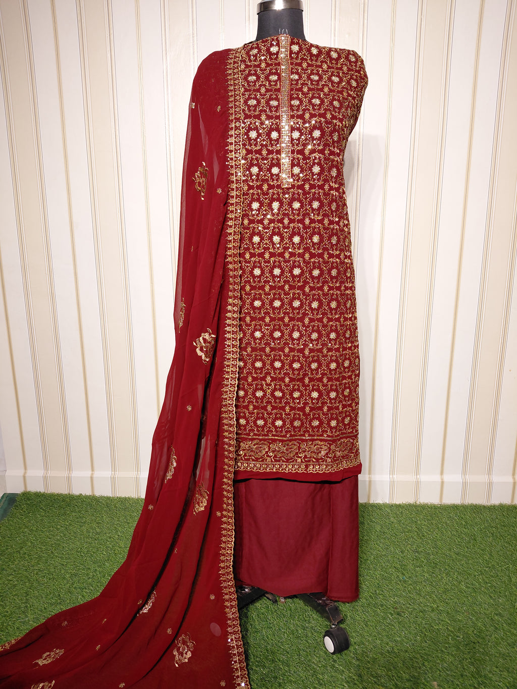 👑 ROYAL PREMIUM HEAVY GEORGETTE PARTY WEAR SUIT WITH BEAUTIFUL SEQUENCE WORK & DESIGNER LOOK ✨