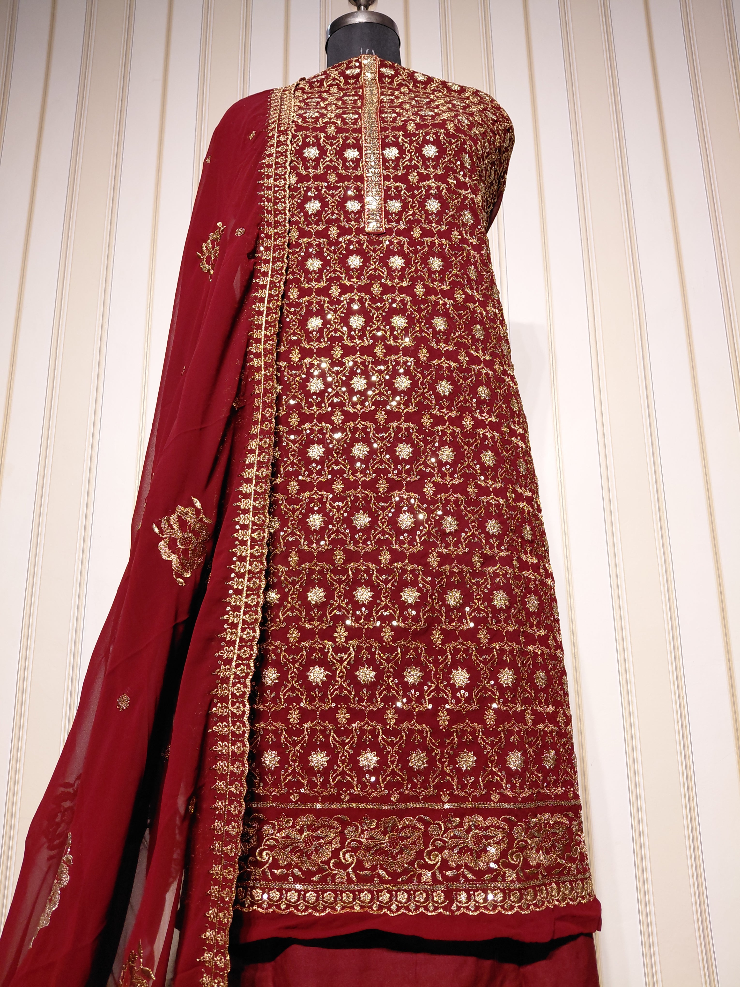 👑 ROYAL PREMIUM HEAVY GEORGETTE PARTY WEAR SUIT WITH BEAUTIFUL SEQUENCE WORK & DESIGNER LOOK ✨