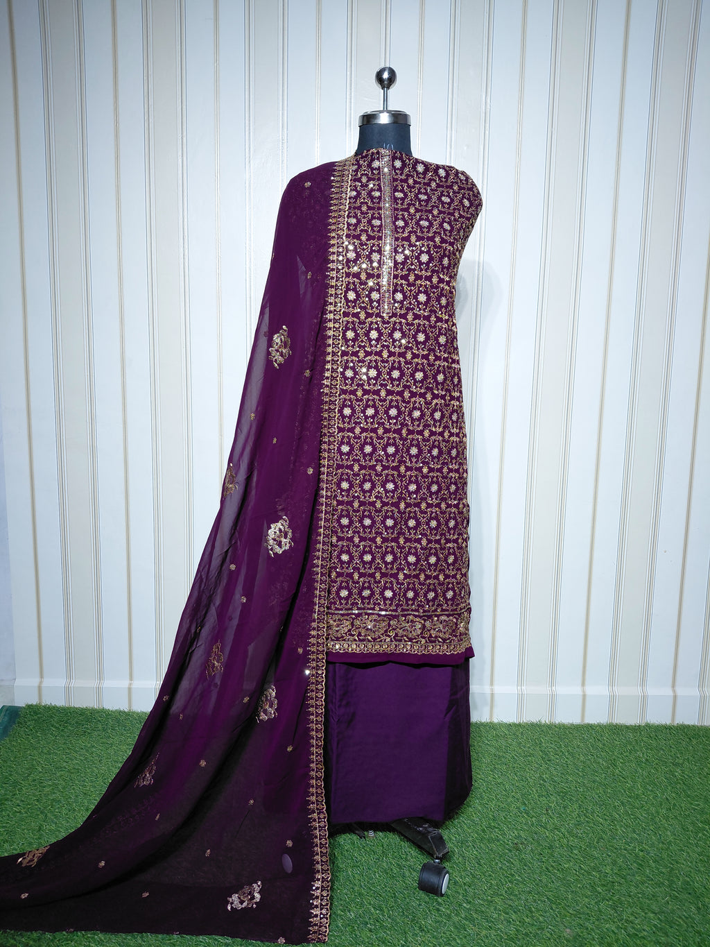 👑 ROYAL PREMIUM HEAVY GEORGETTE PARTY WEAR SUIT WITH BEAUTIFUL SEQUENCE WORK & DESIGNER LOOK ✨