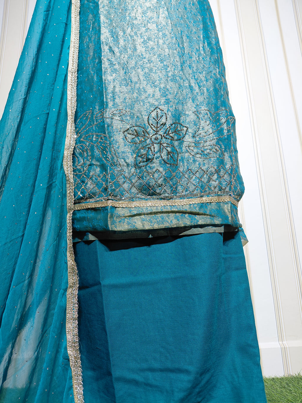 👑 ROYAL PREMIUM NC JACQUARD UNSTITCHED SUIT WITH BEAUTIFUL JARKAN WORK & DESIGNER LOOK