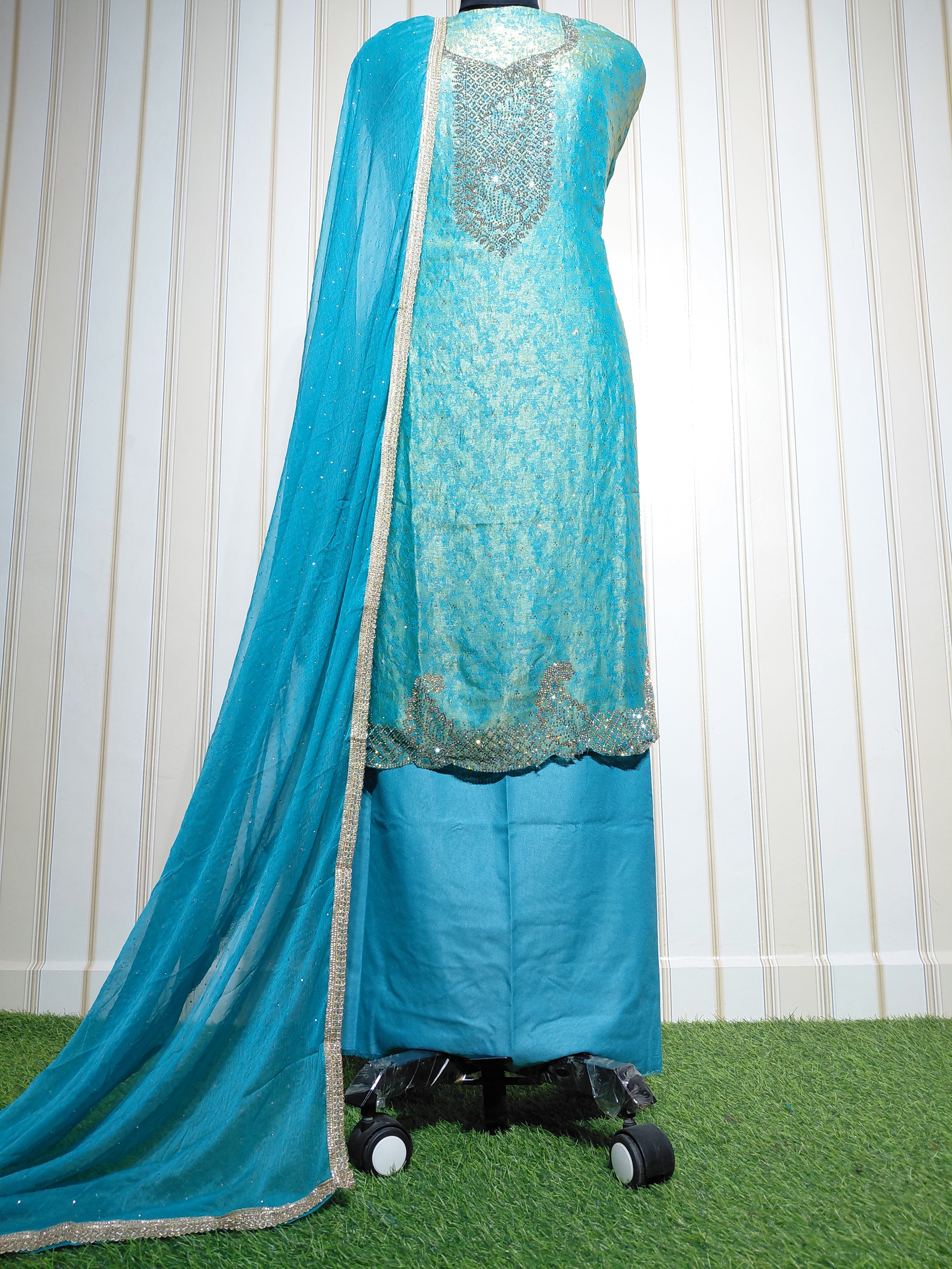👑 ROYAL PREMIUM NC JACQUARD UNSTITCHED SUIT WITH BEAUTIFUL JARKAN WORK & DESIGNER LOOK