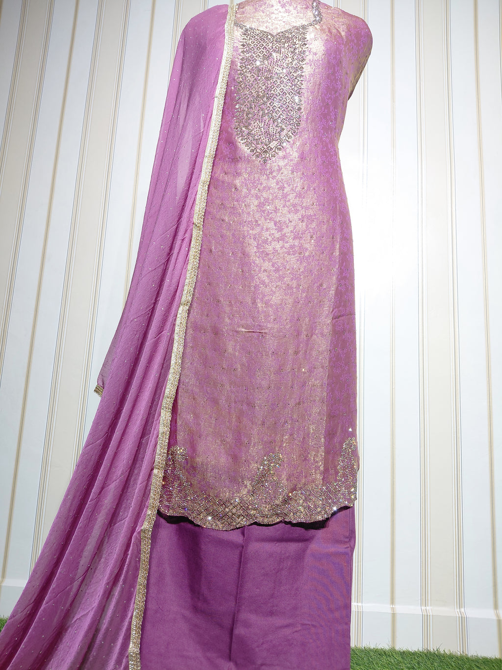 👑 ROYAL PREMIUM NC JACQUARD UNSTITCHED SUIT WITH BEAUTIFUL JARKAN WORK & DESIGNER LOOK