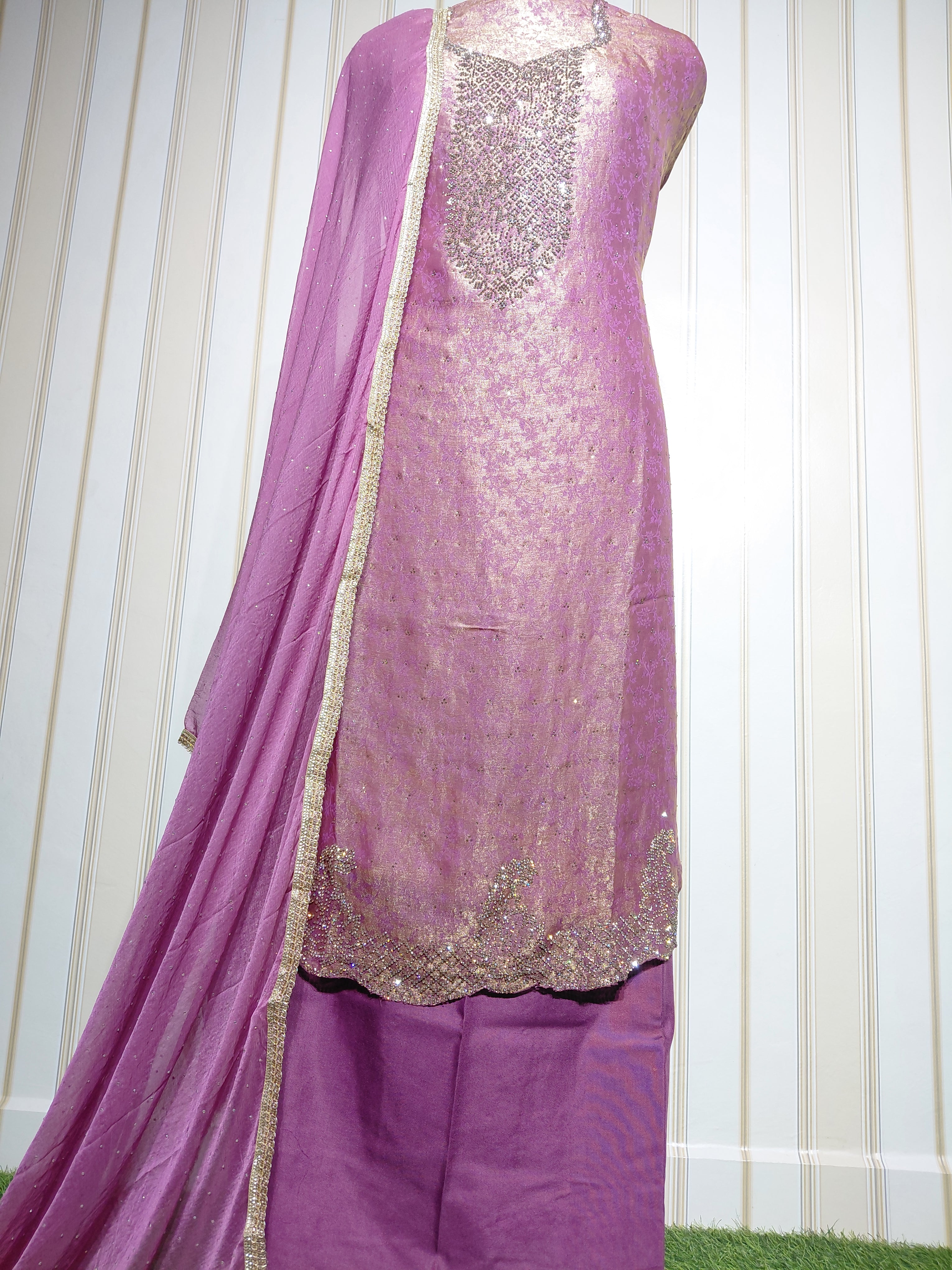 👑 ROYAL PREMIUM NC JACQUARD UNSTITCHED SUIT WITH BEAUTIFUL JARKAN WORK & DESIGNER LOOK