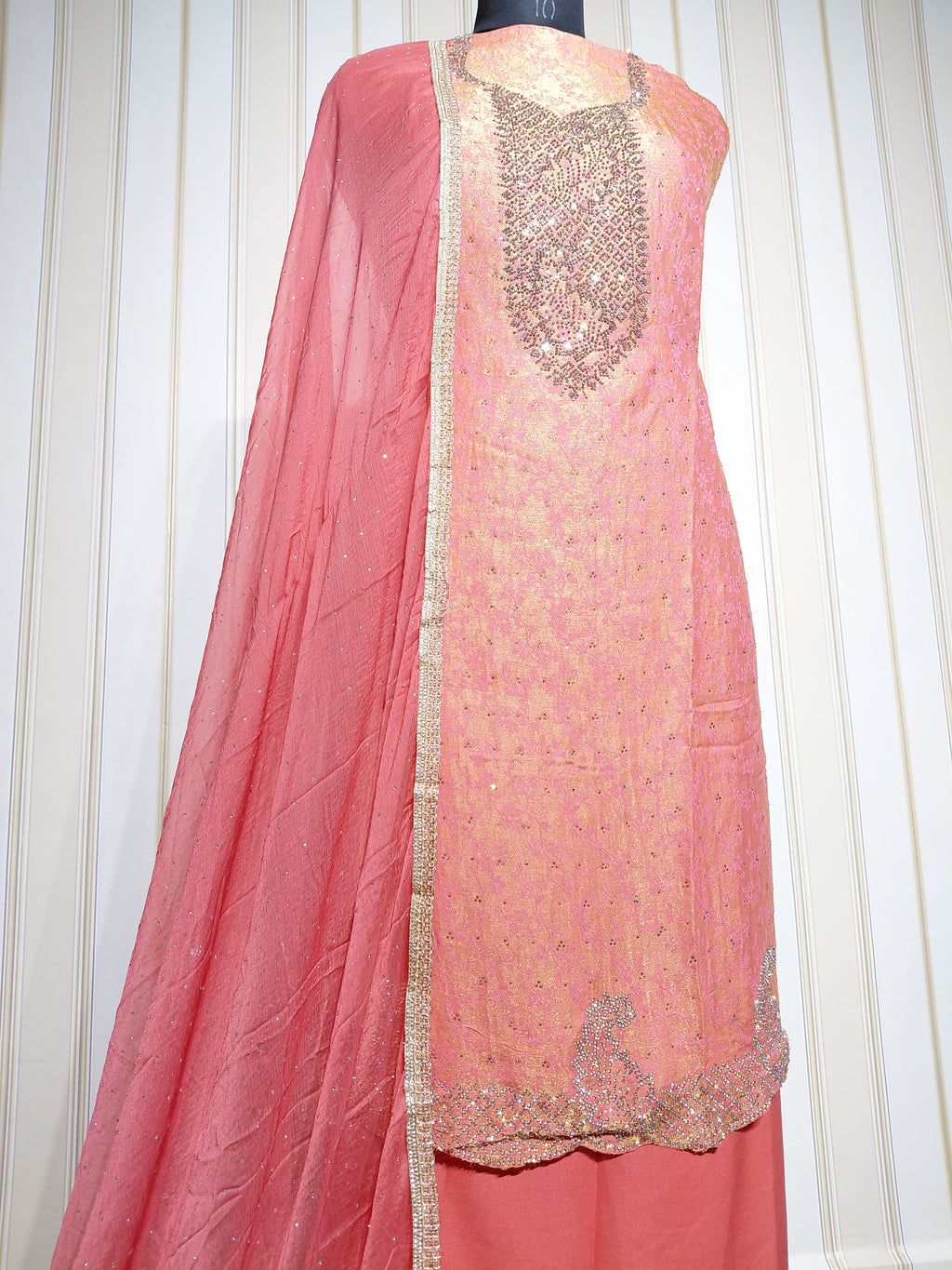👑 ROYAL PREMIUM NC JACQUARD UNSTITCHED SUIT WITH BEAUTIFUL JARKAN WORK & DESIGNER LOOK