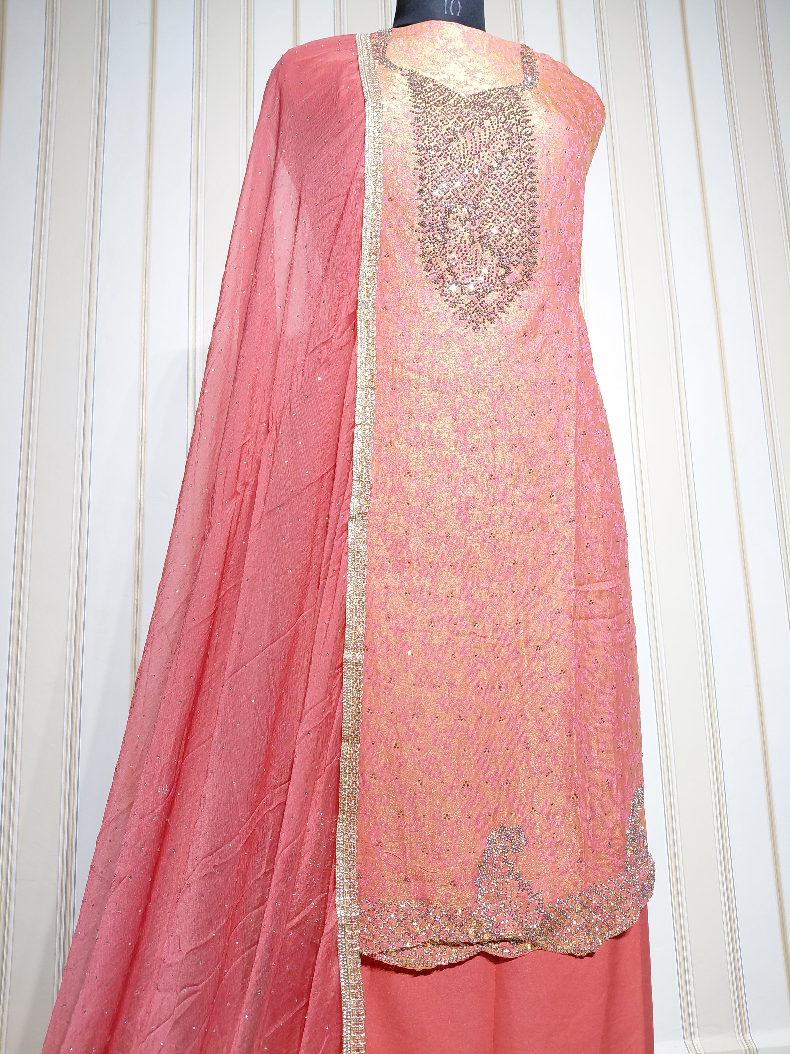 👑 ROYAL PREMIUM NC JACQUARD UNSTITCHED SUIT WITH BEAUTIFUL JARKAN WORK & DESIGNER LOOK