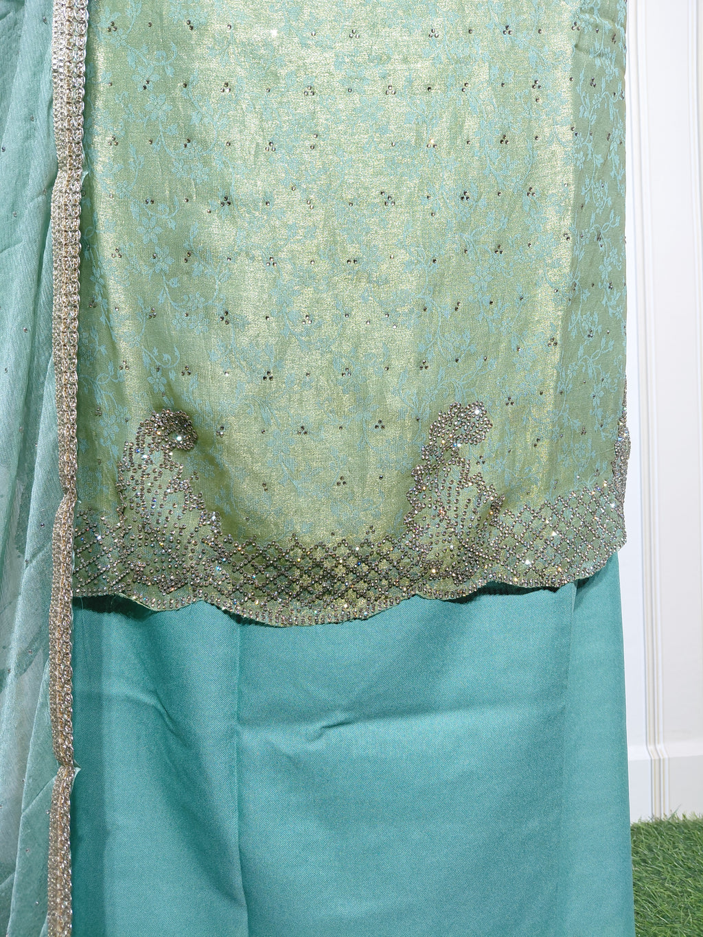 👑 ROYAL PREMIUM NC JACQUARD UNSTITCHED SUIT WITH BEAUTIFUL JARKAN WORK & DESIGNER LOOK