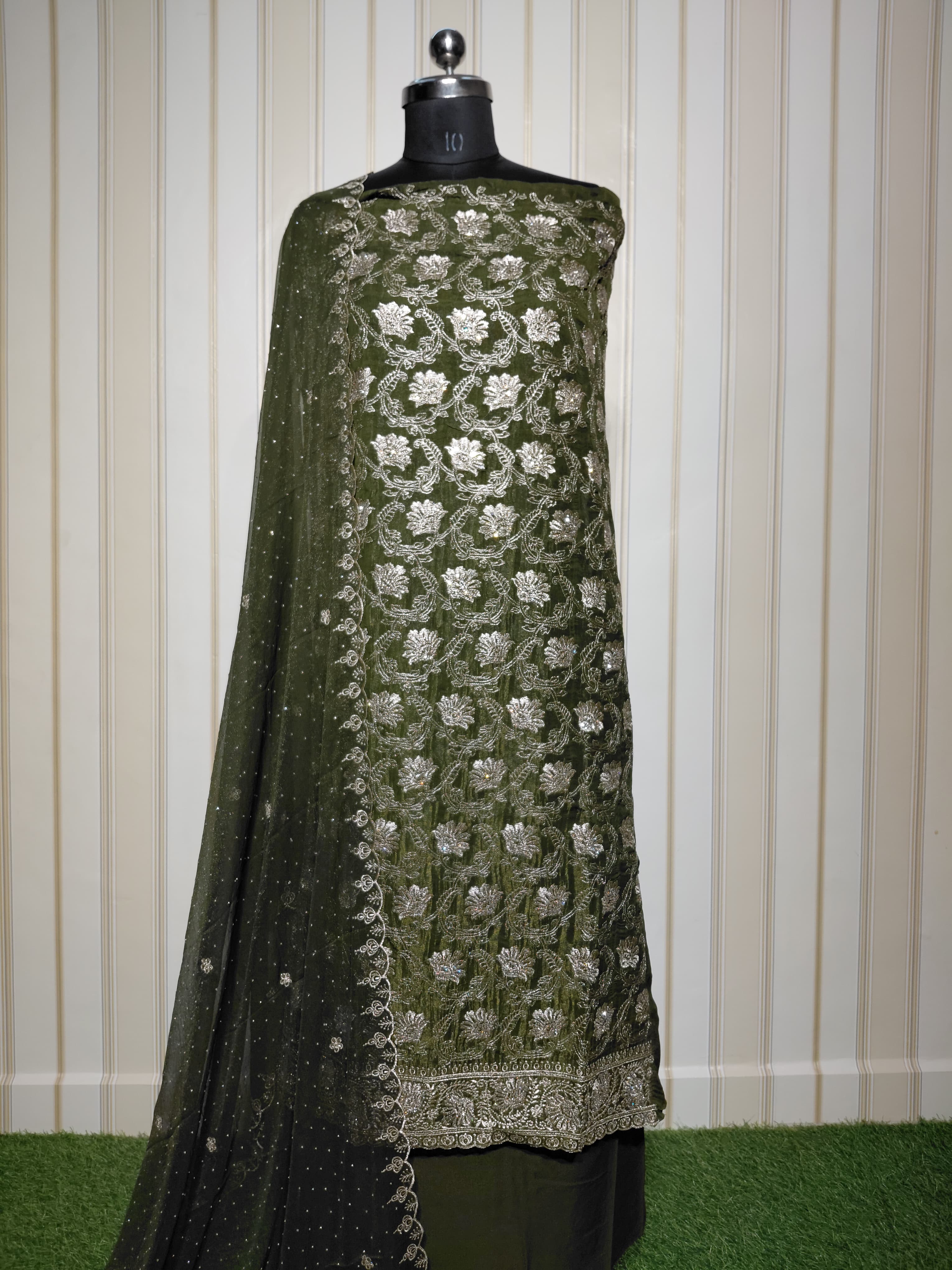 💎 PREMIUM CRUNCHY SILK UNSTITCHED SUIT WITH HEAVY EMBROIDERY WORK & DIAMOND WORK WITH INNER ✨