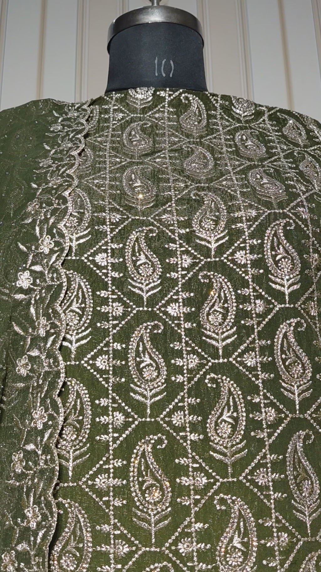💎 PREMIUM CRUNCHY SILK UNSTITCHED SUIT WITH HEAVY EMBROIDERY WORK & DIAMOND WORK WITH INNER ✨