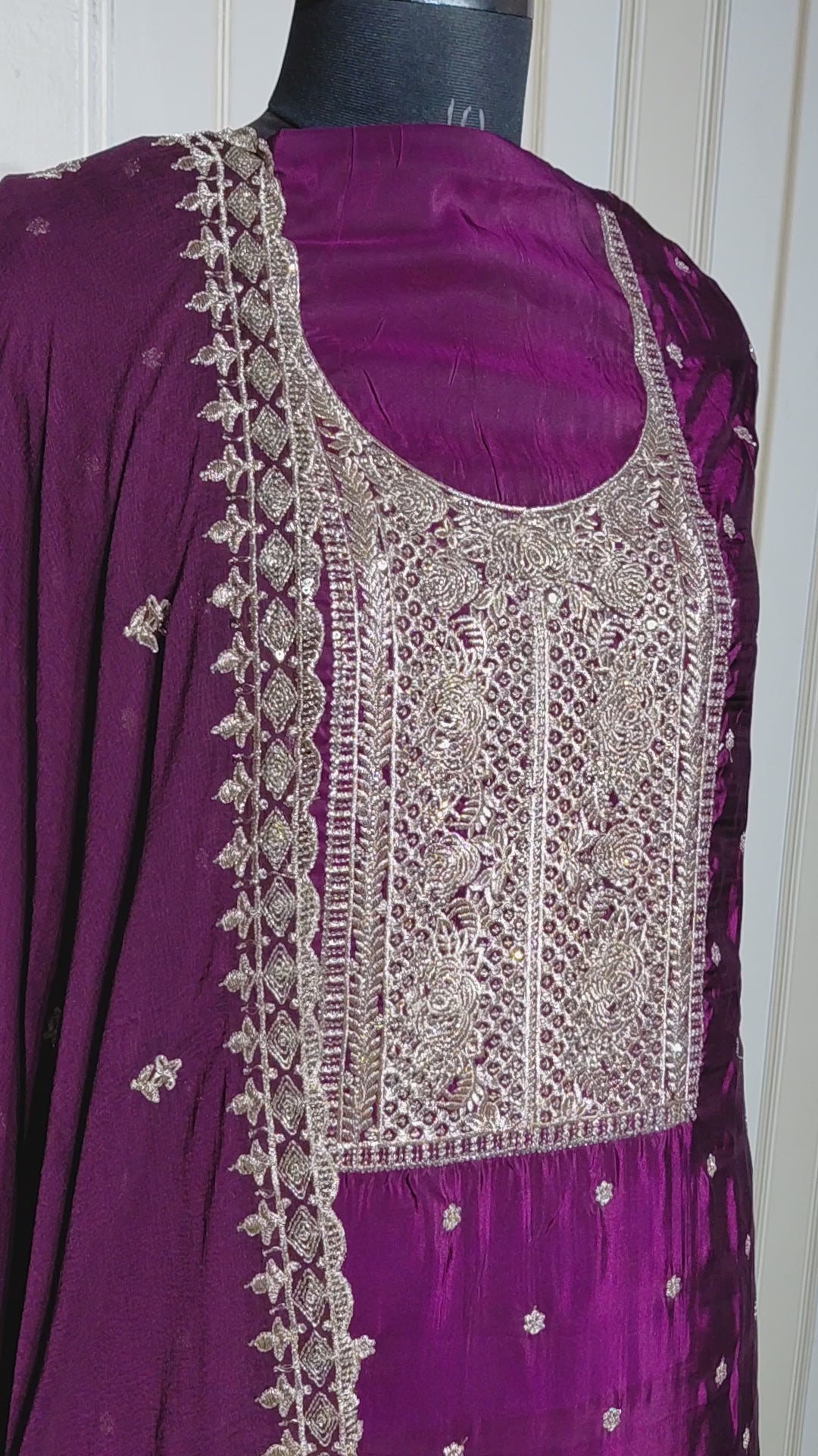 ROYAL PREMIUM GLASS ORGANZA UNSTICHED SUIT