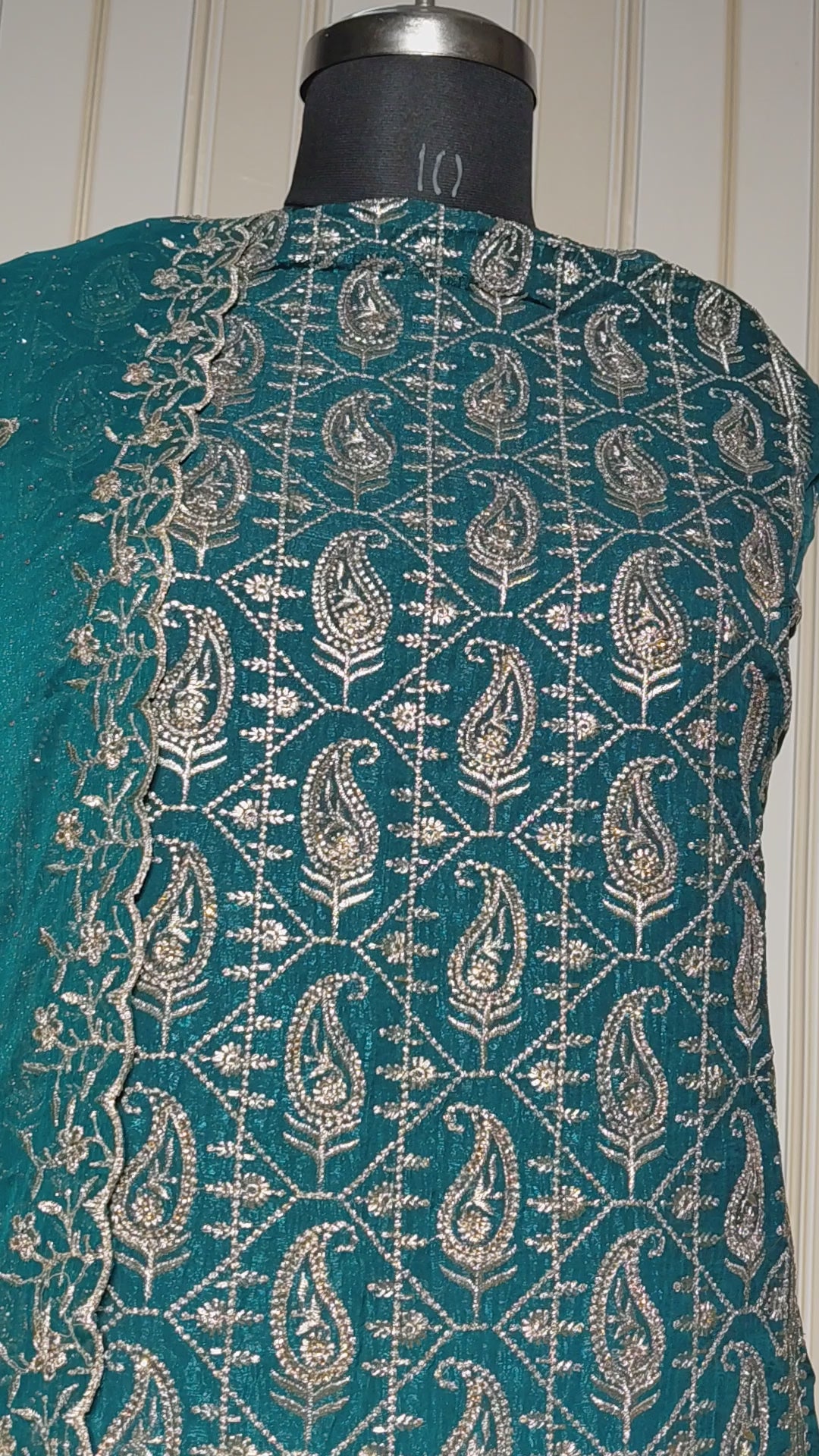 💎 PREMIUM CRUNCHY SILK UNSTITCHED SUIT WITH HEAVY EMBROIDERY WORK & DIAMOND WORK WITH INNER ✨
